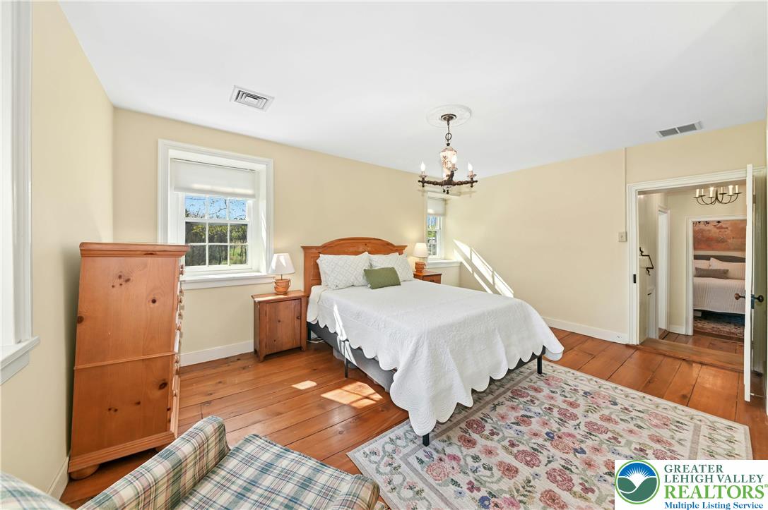 1720 Molasses Property Photo 31