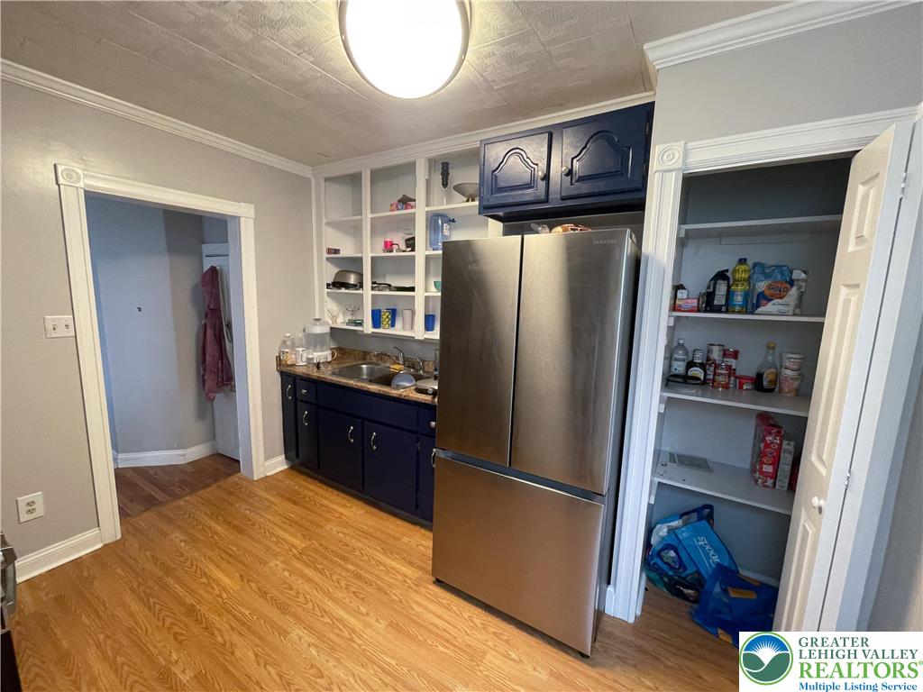 209 East South Street Property Photo 10