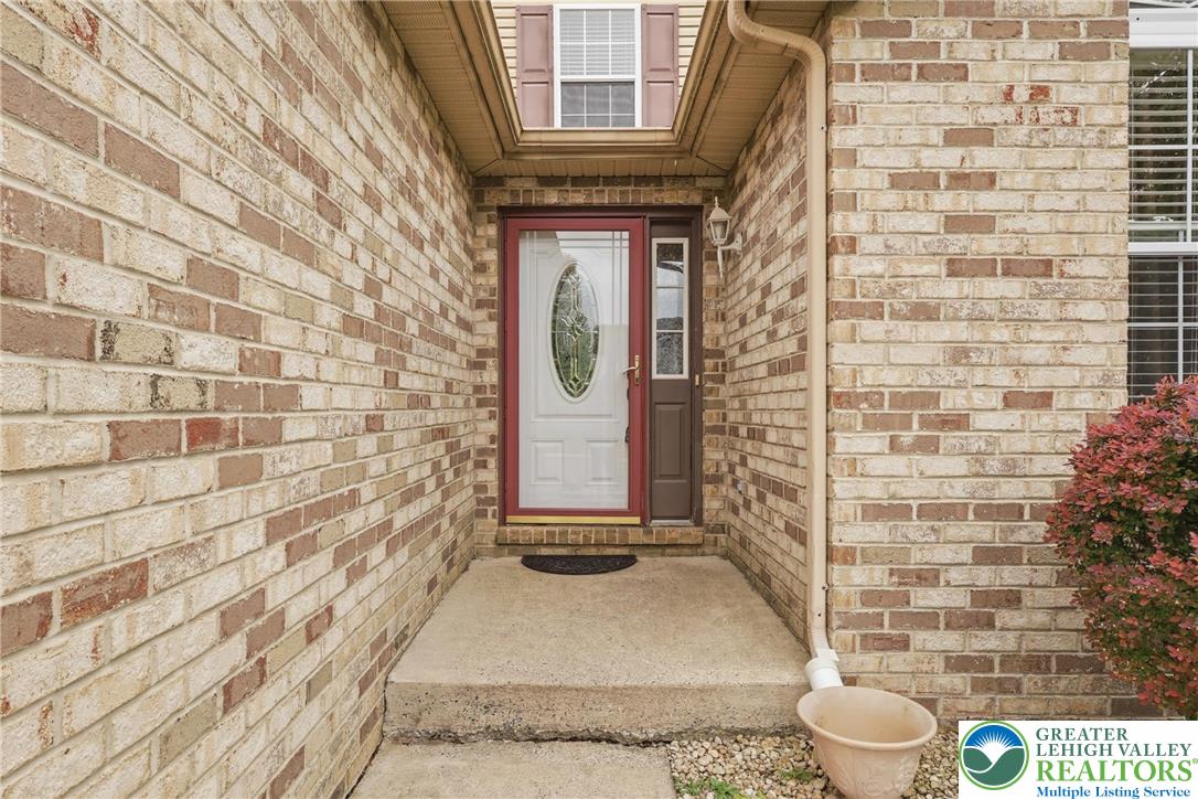 1170 Vera Drive Property Photo 3