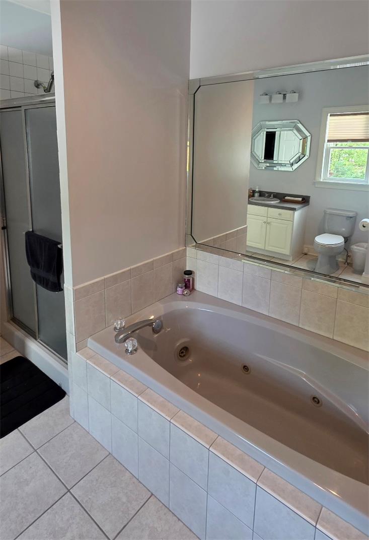 4450 Pond View Court Property Photo 34