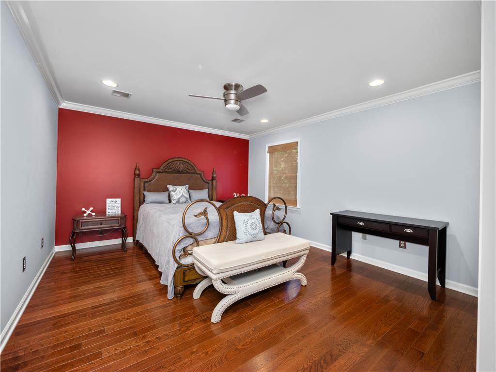 4450 Pond View Court Property Photo 49