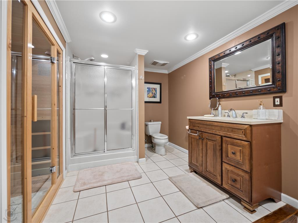 4450 Pond View Court Property Photo 56