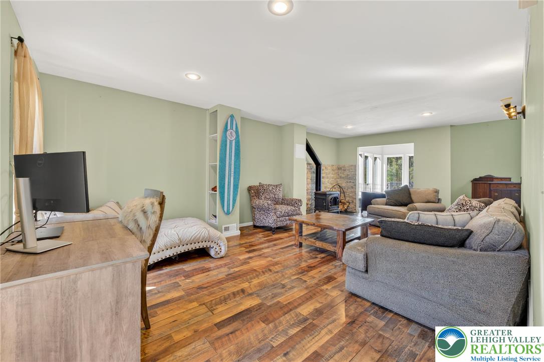 18 Lenape Trail Property Photo 7