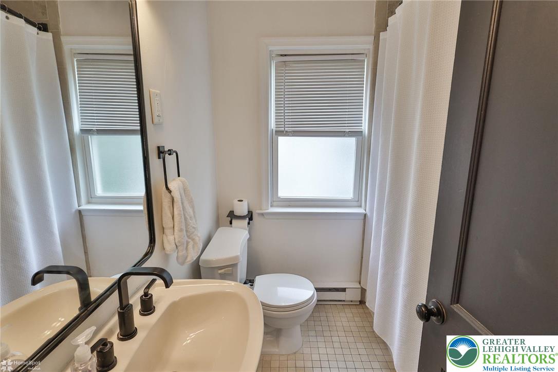 919 7th Avenue Property Photo 20