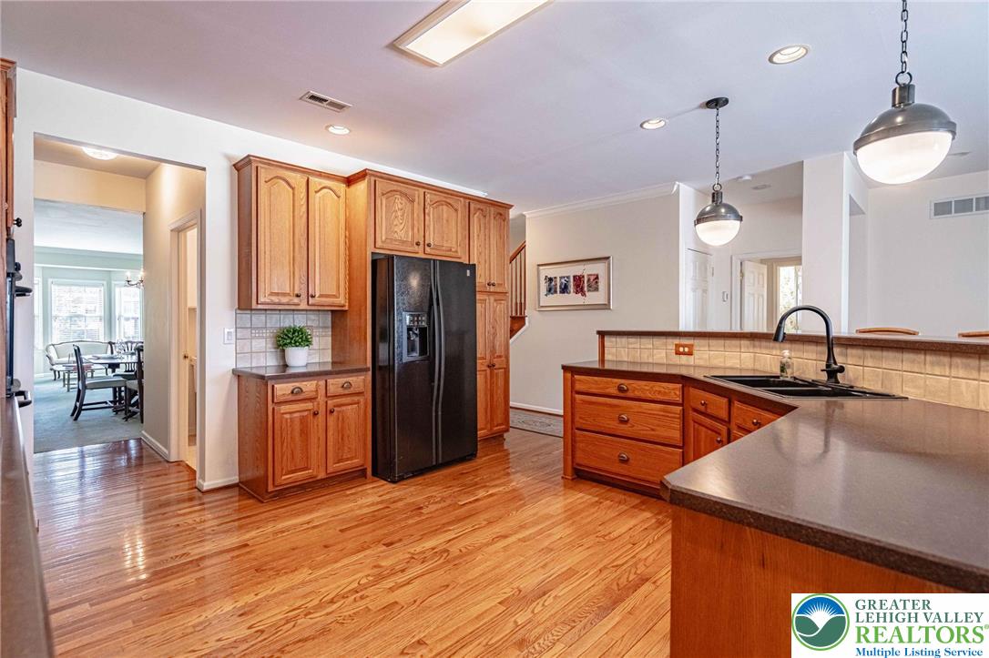 5010 Valley Stream Lane Property Photo 16