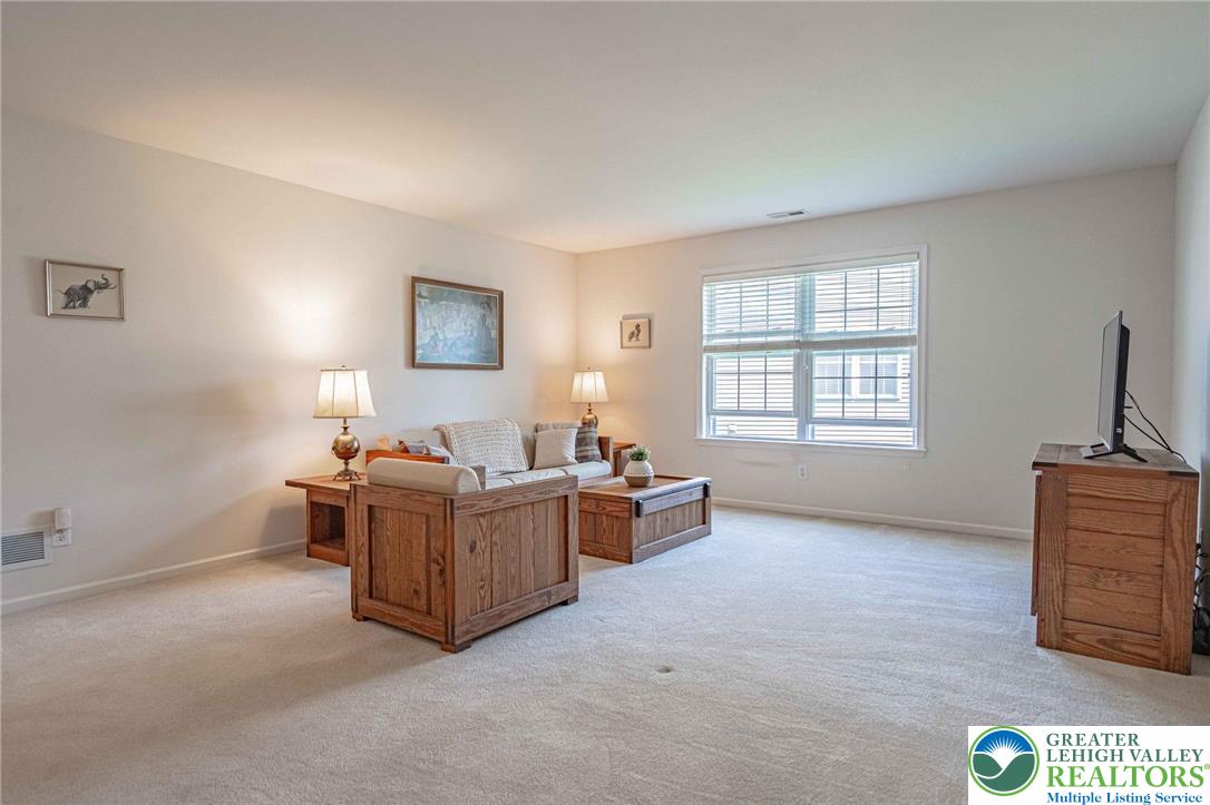 5010 Valley Stream Lane Property Photo 38