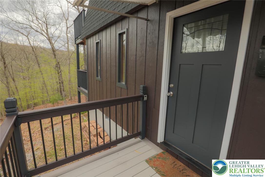207 Bunsen Court Property Photo 6