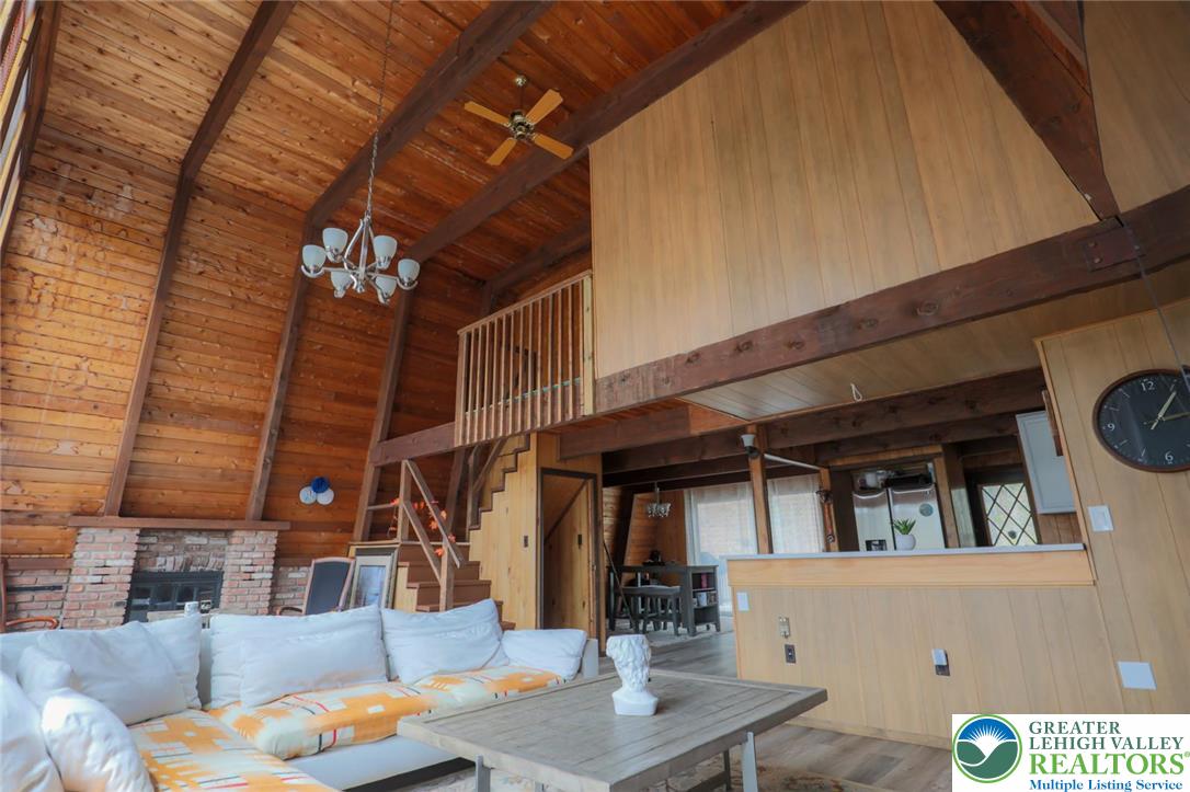 207 Bunsen Court Property Photo 19
