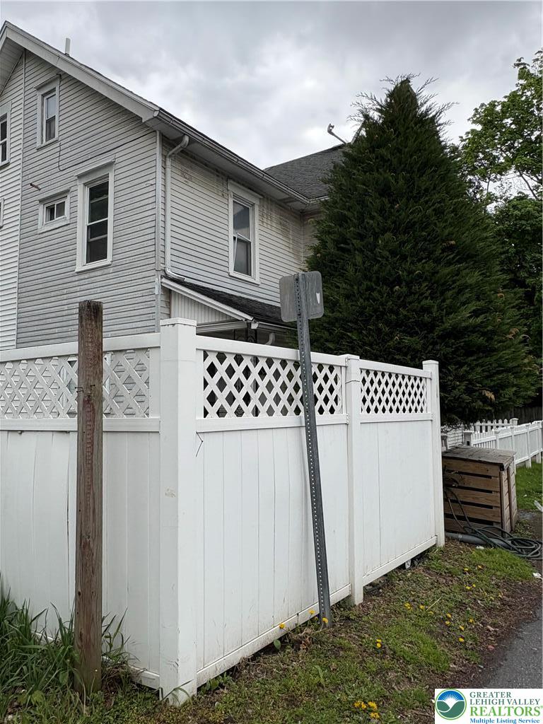 119 School Street Property Photo 8