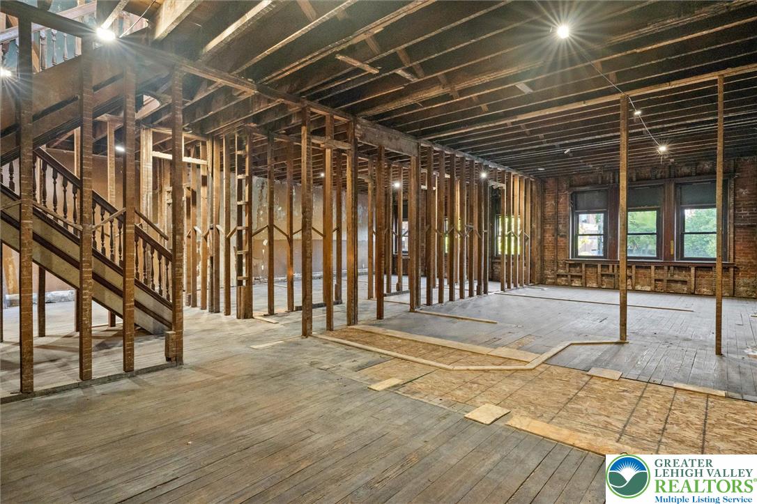 13 East 3rd Street B Property Photo 17