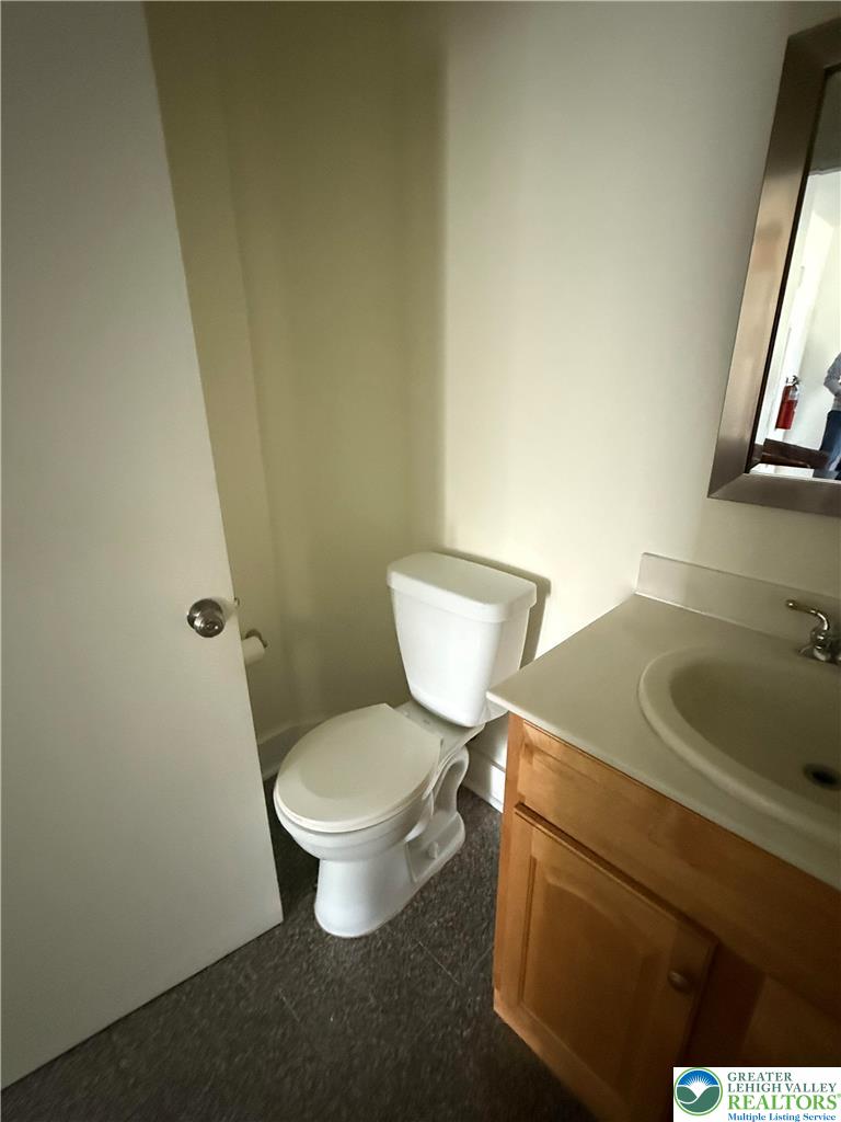 4847 Hamilton Boulevard 2nd Floor Property Photo 10