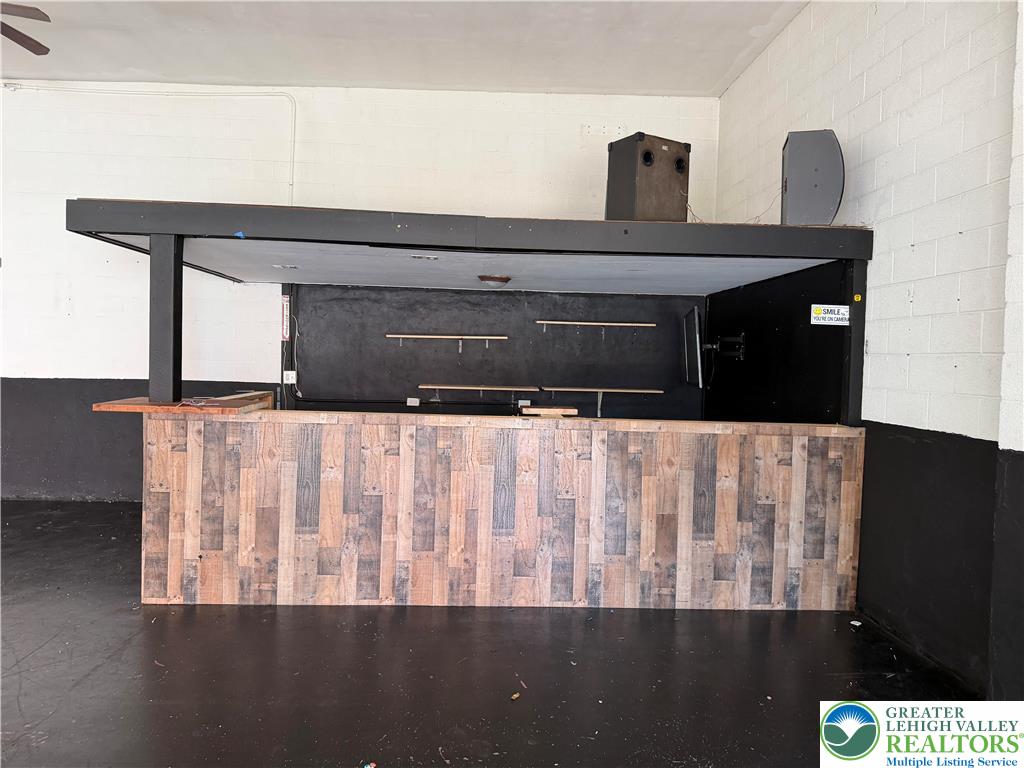 1211 Washington Street Property Photo 6