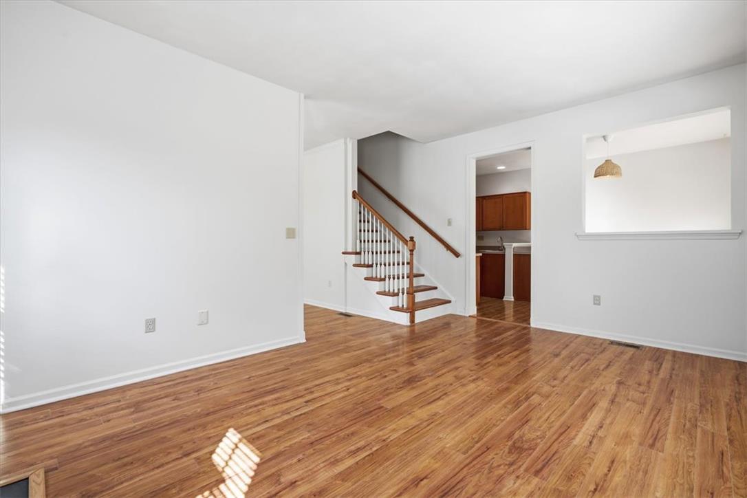 127 Willow Drive Property Photo 12