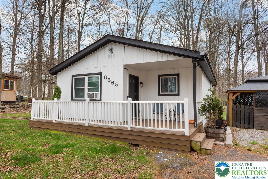 7483 Cottage Lane Property Photo 14