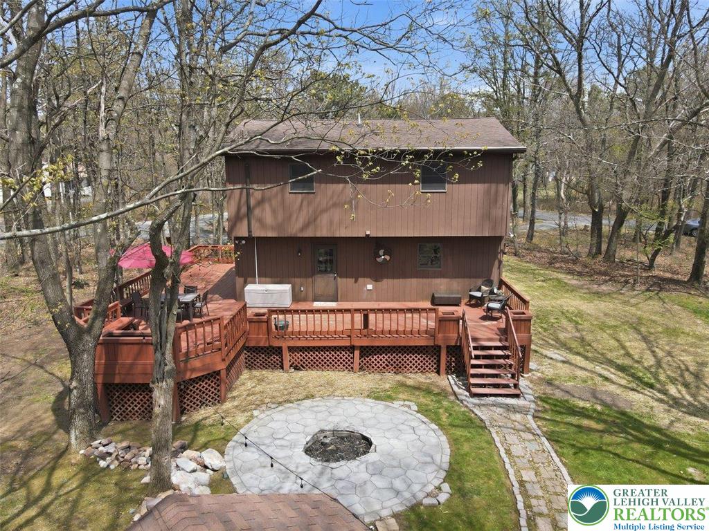 54 Berry Lane Property Photo 33