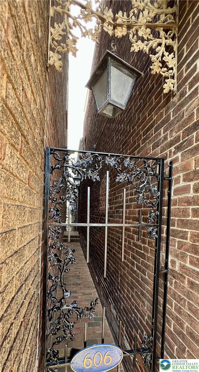 606 West Broad Street Rear Property Photo 2