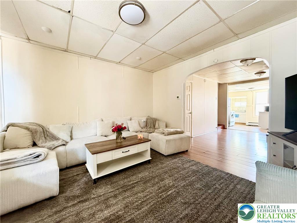 514 West Pine Street Property Photo 5