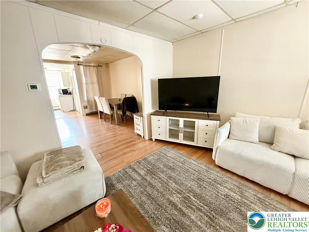 514 West Pine Street Property Photo 6