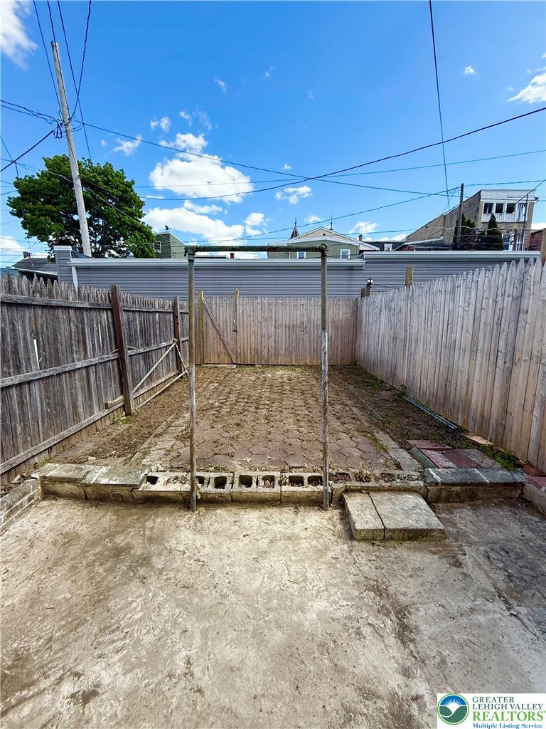 514 West Pine Street Property Photo 18
