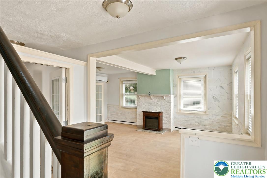 3276 Easton Avenue Property Photo 7