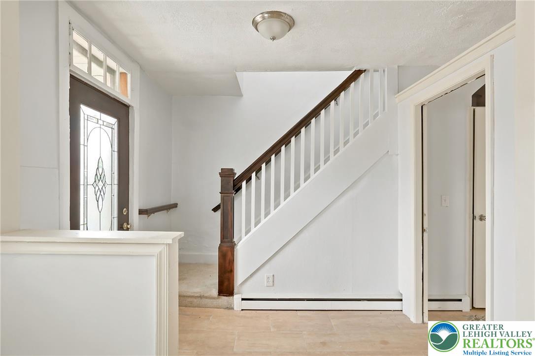 3276 Easton Avenue Property Photo 8