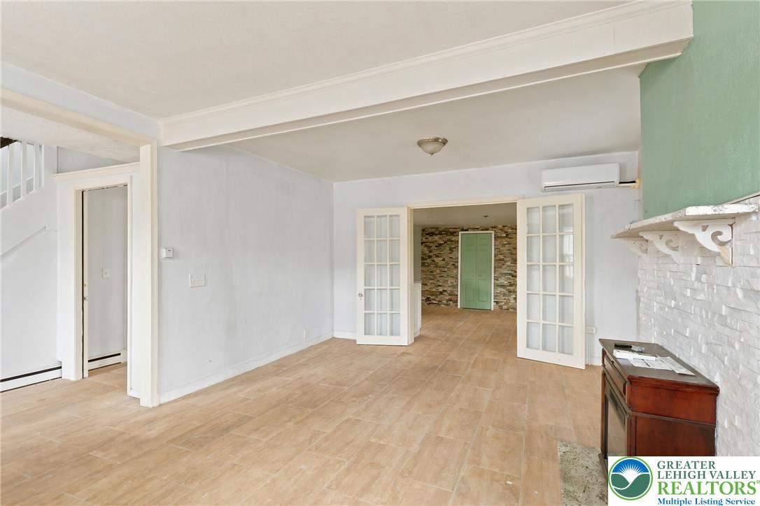 3276 Easton Avenue Property Photo 12