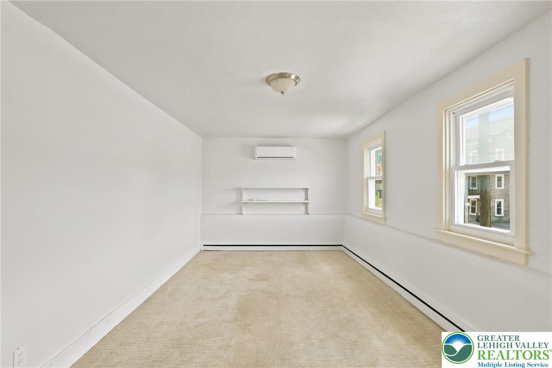 3276 Easton Avenue Property Photo 34