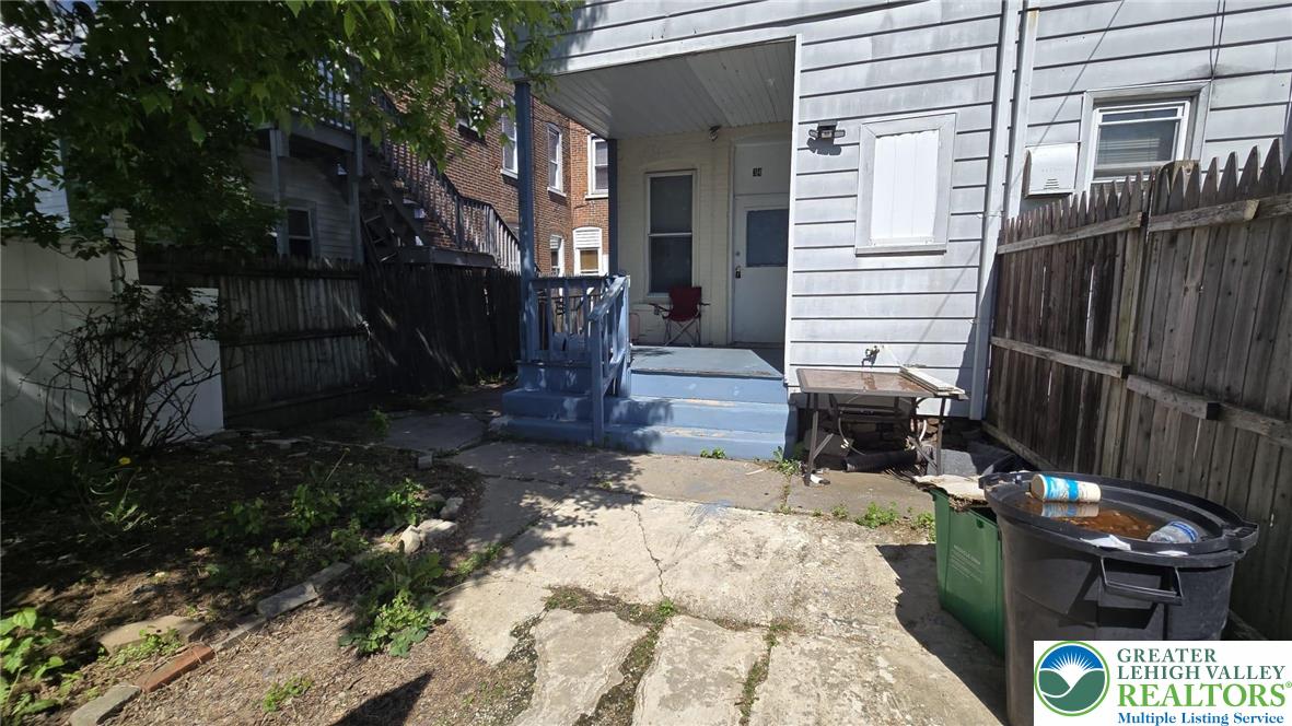 34 12th Street Property Photo 3