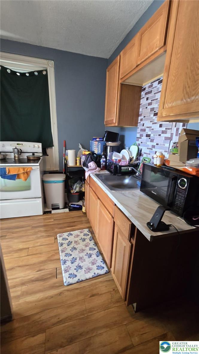 34 12th Street Property Photo 5