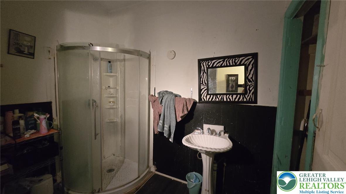 34 12th Street Property Photo 11