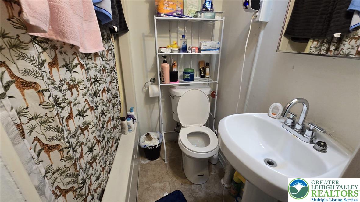 34 12th Street Property Photo 13