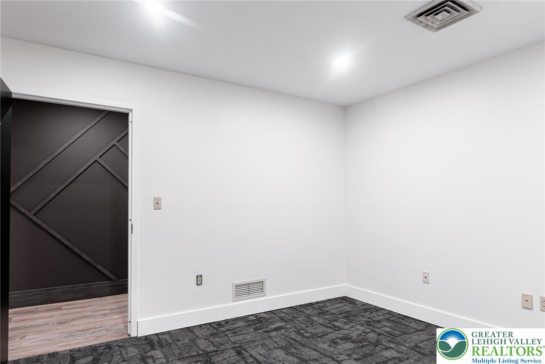 624 Lehigh Drive Property Photo 27