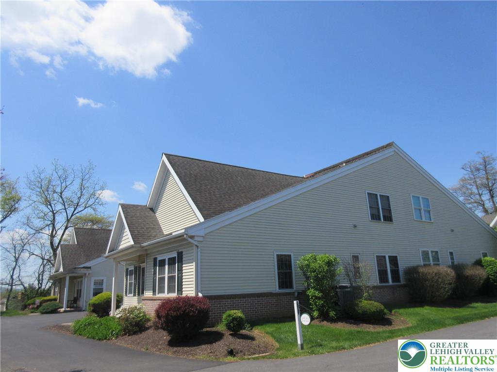 2430 Steeplechase Drive Property Photo 2