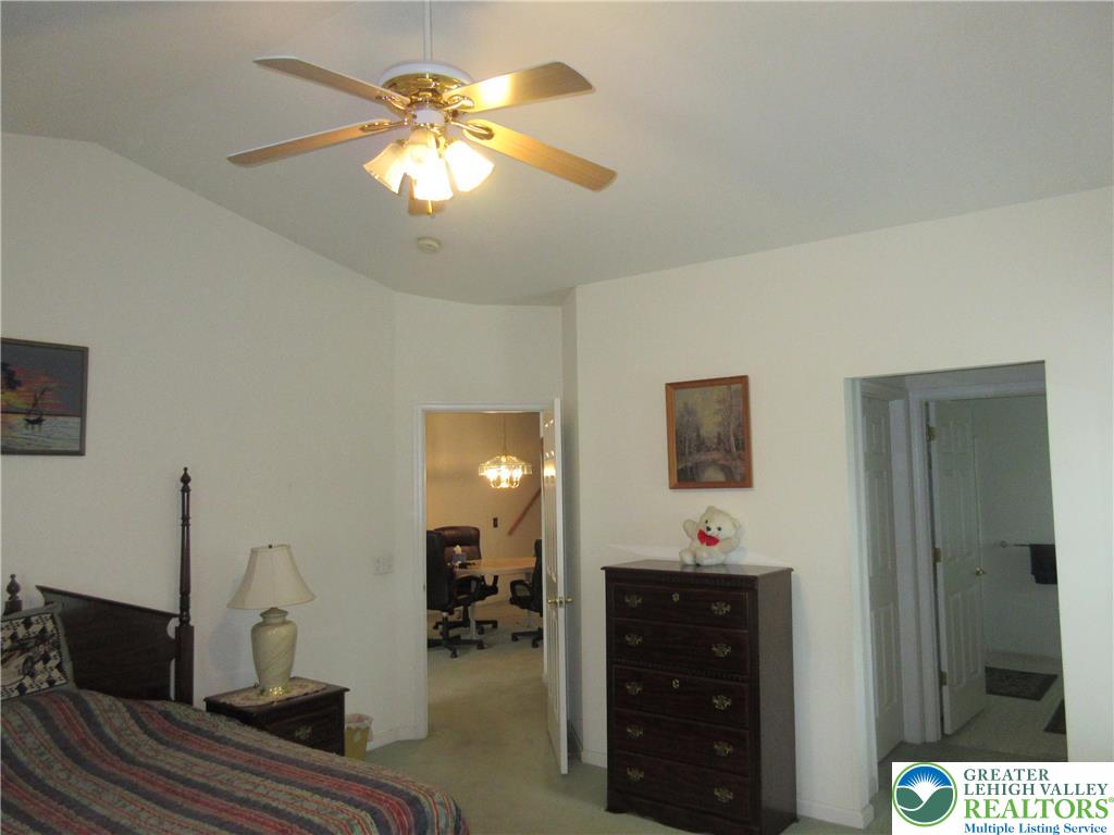 2430 Steeplechase Drive Property Photo 17