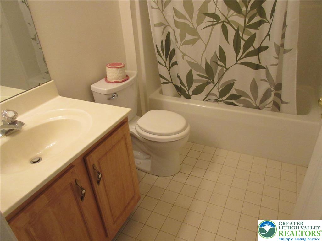 2430 Steeplechase Drive Property Photo 18