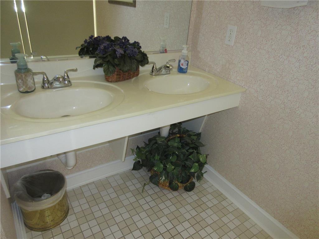 2430 Steeplechase Drive Property Photo 45