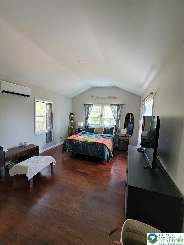 3422 Pocono Drive Property Photo 3