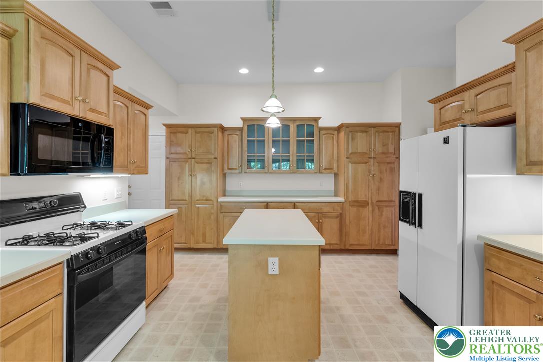 268 Jefferson Place Property Photo 16