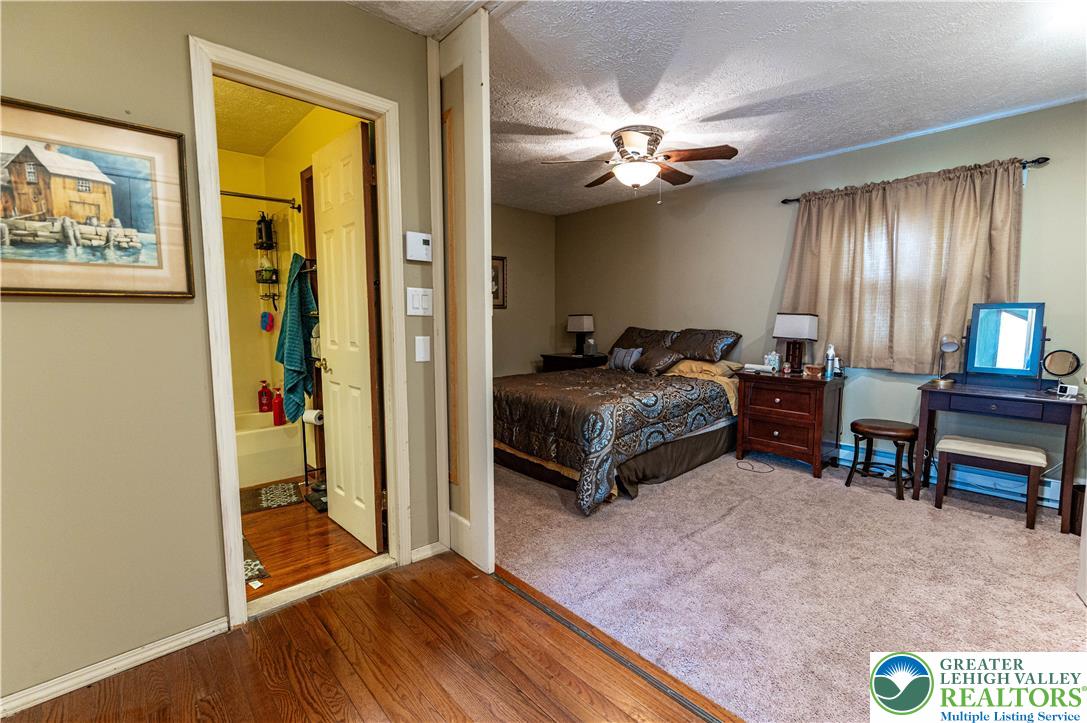 1328 Winding Way Property Photo 36