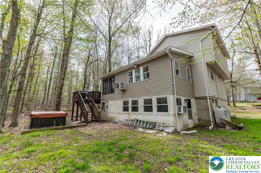1328 Winding Way Property Photo 51