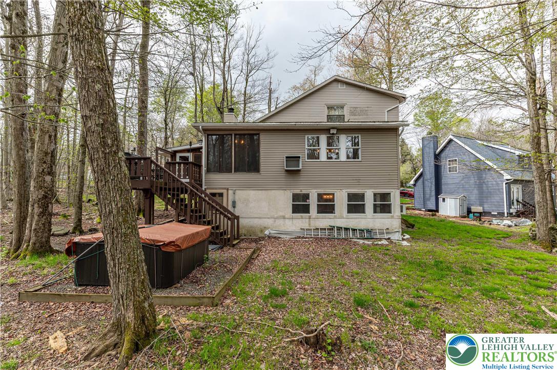 1328 Winding Way Property Photo 53