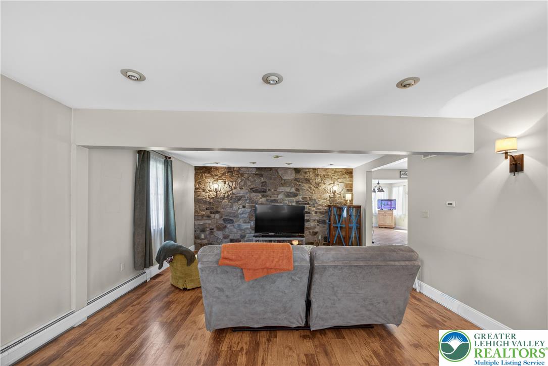 44 West 4th Street Property Photo 15