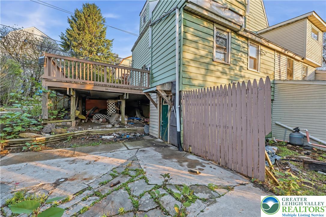 77 Avenue A Property Photo 3