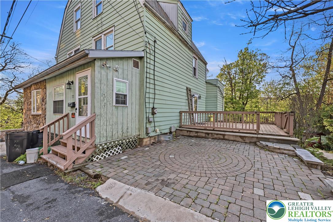 77 Avenue A Property Photo 6