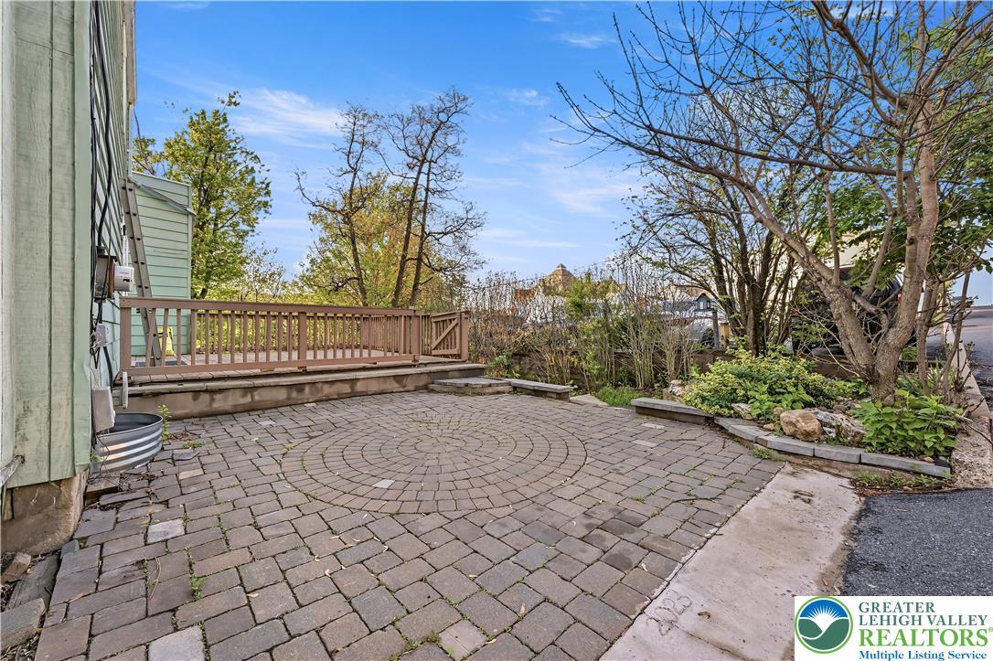 77 Avenue A Property Photo 7