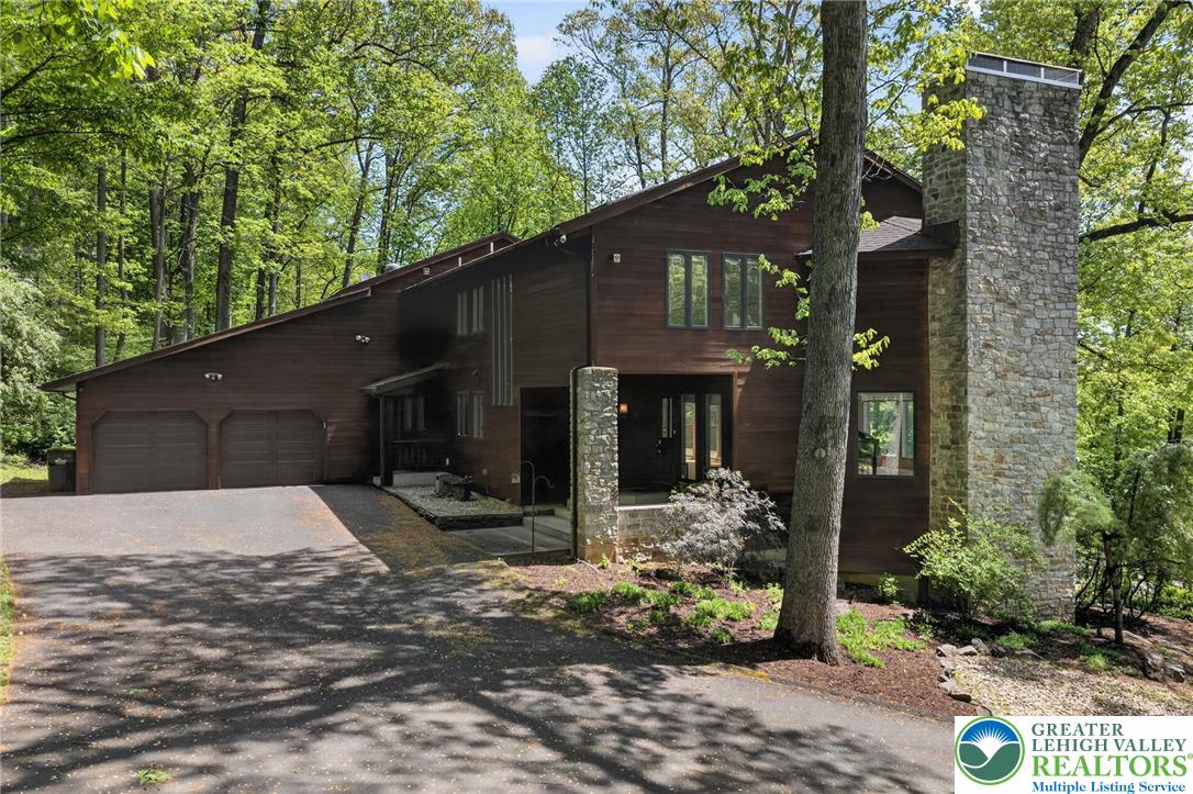 5069 5th Street Property Photo 1