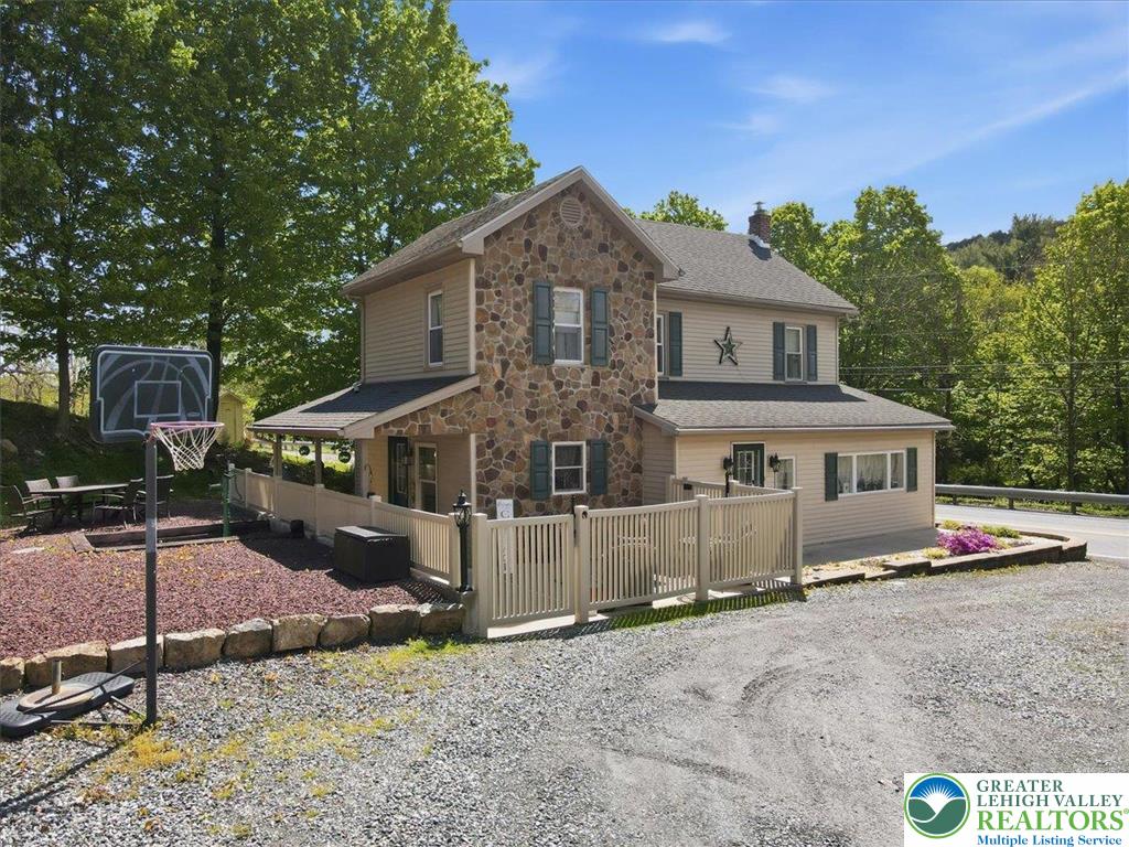 4880 Little Gap Road Property Photo 8