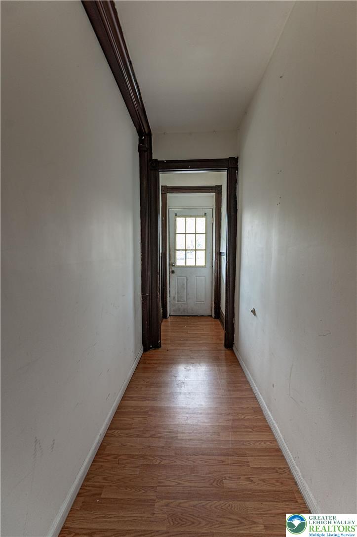 613 West Tilghman Street Property Photo 4