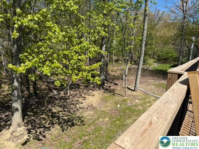 224 Kensington Drive Property Photo 5