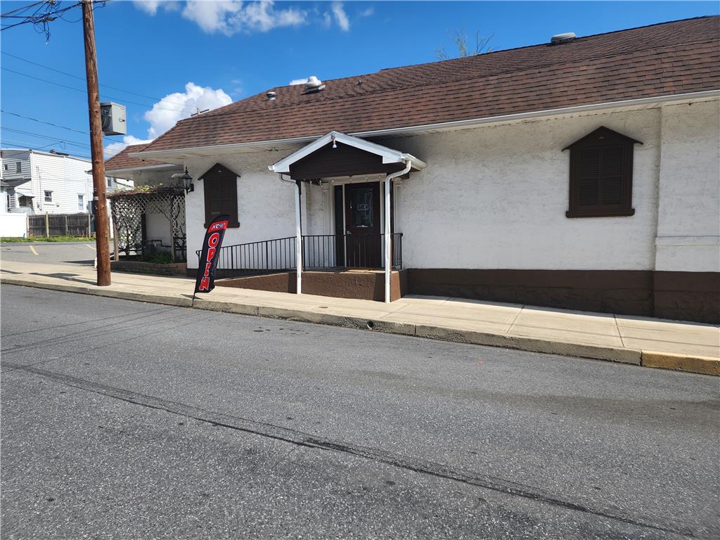 754 Cherokee Street Property Photo 3